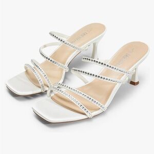 DREAM PAIRS Women's Rhinestone Strappy Heels NWOT Size 8